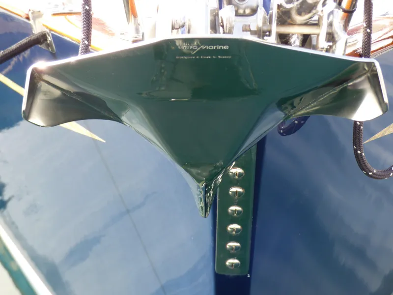 2000 Tayana 48