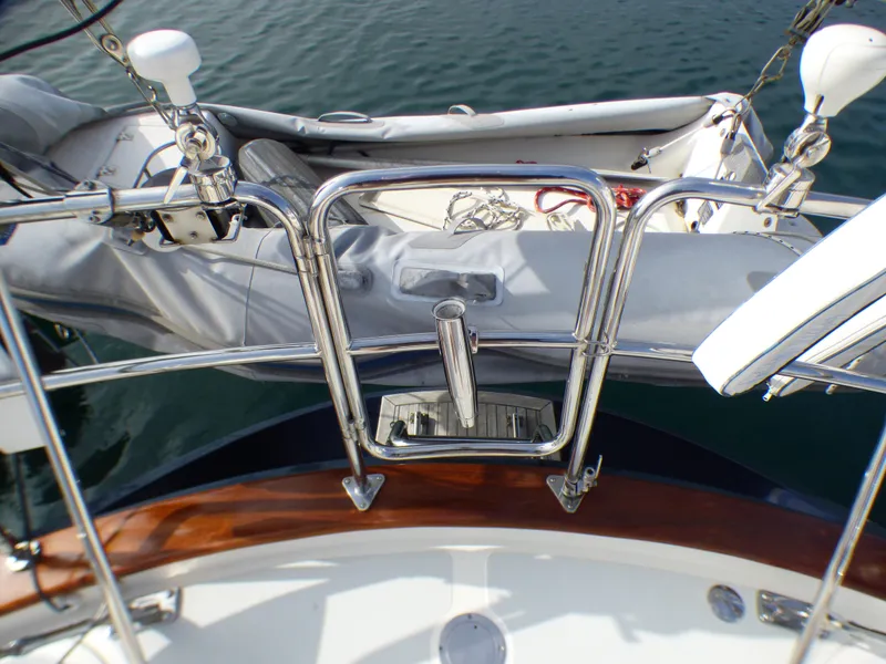 2000 Tayana 48