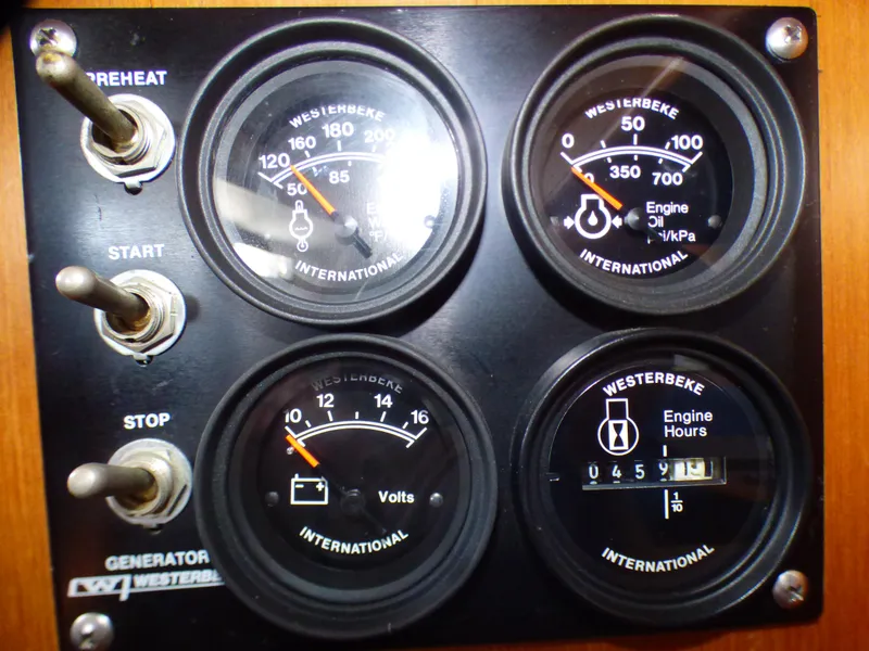 2000 Tayana 48