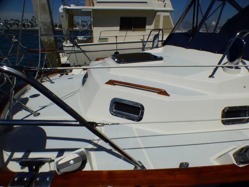 2000 Tayana 48