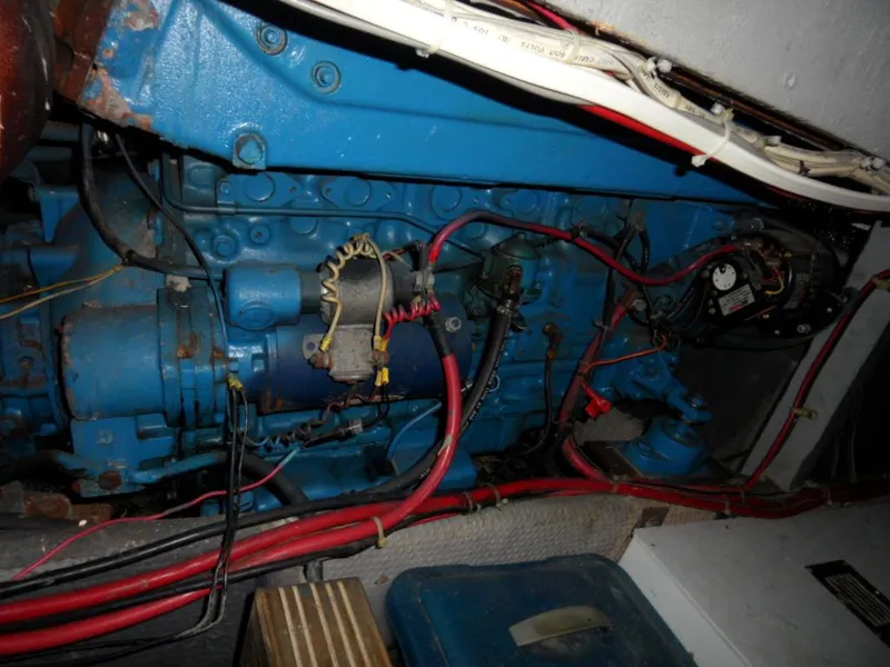 1981 Mainship Sedan