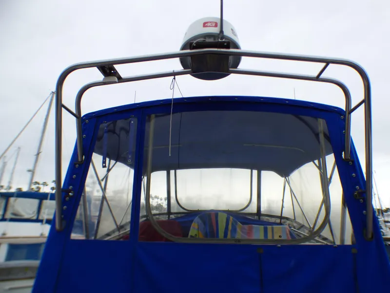 1983 Silverton 40 ft. Aft Cabin Motor Yacht
