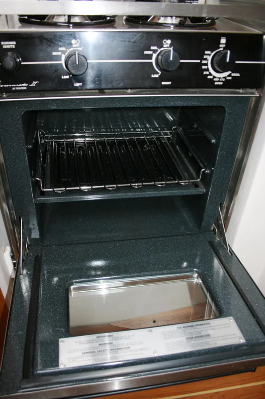 2012 Catalina 385