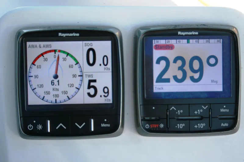 2012 Catalina 385