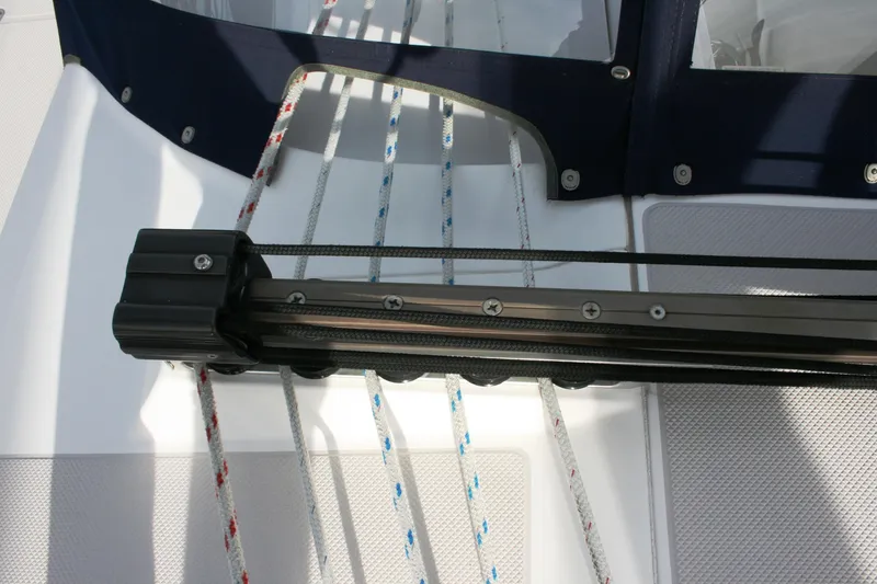 2012 Catalina 385