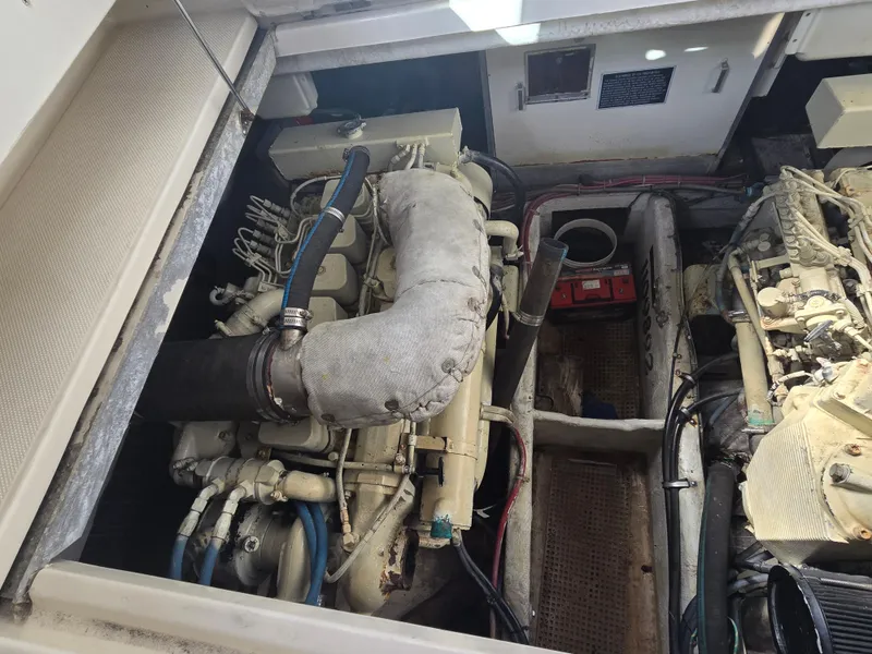 2000 Maxum 3700 SCR