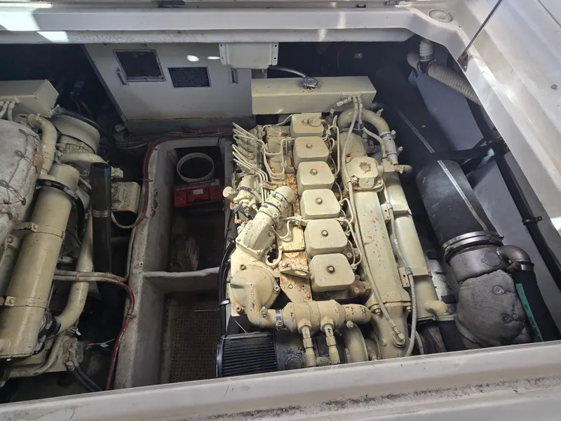 2000 Maxum 3700 SCR