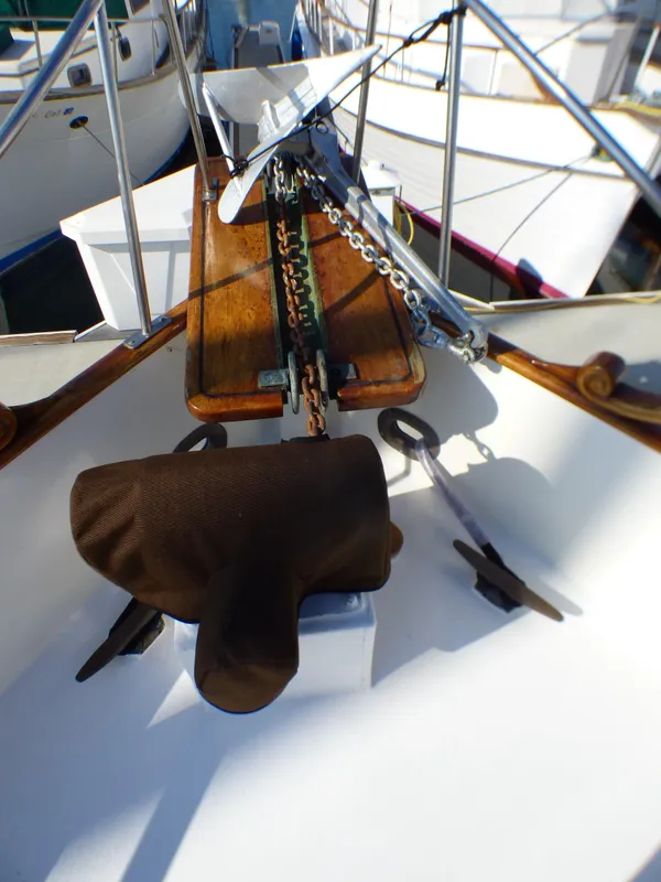 1977 Grand Banks Classic