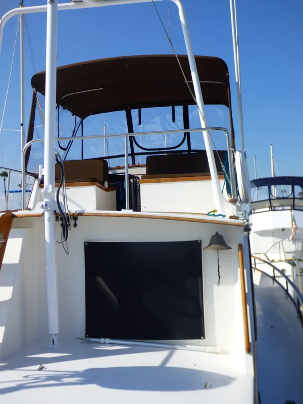 1977 Grand Banks Classic