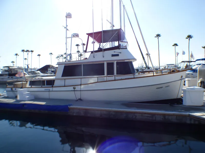 1977 Grand Banks Classic