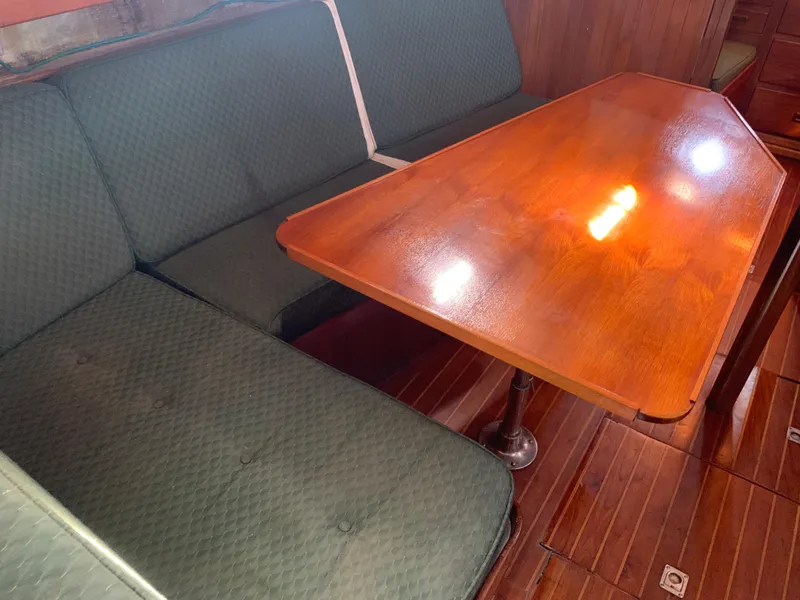 1980 Tayana Pilot House