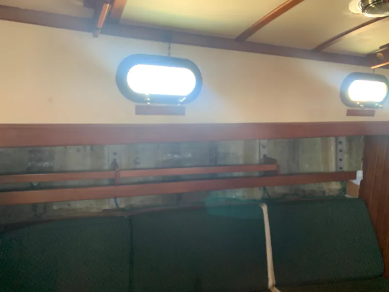 1980 Tayana Pilot House