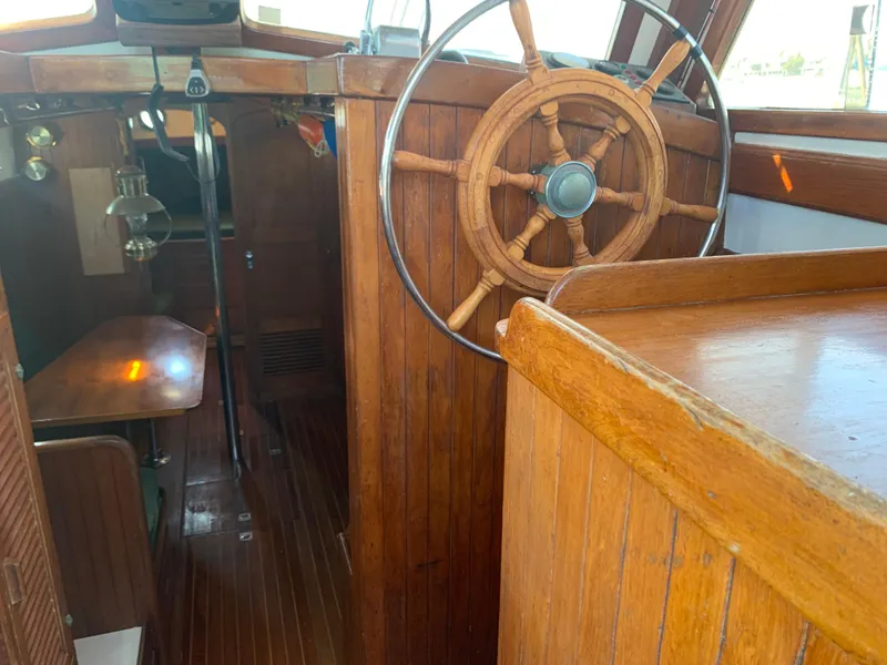 1980 Tayana Pilot House