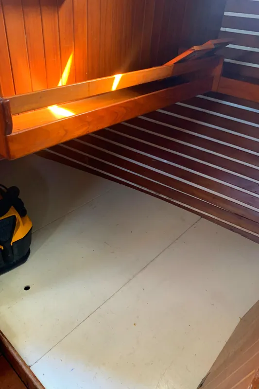 1980 Tayana Pilot House