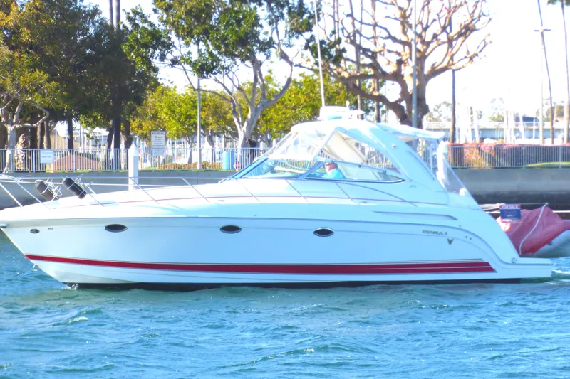 2003 Formula 37 Performance Cruiser