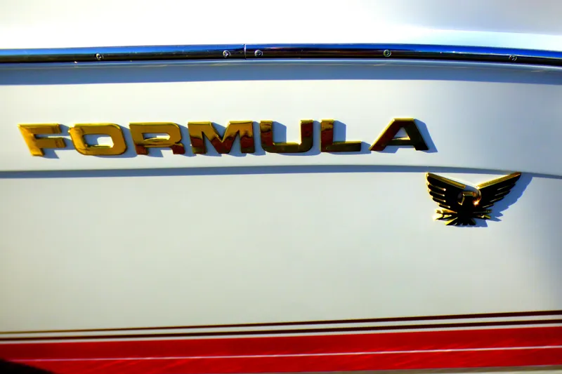2003 Formula 37 Performance Cruiser