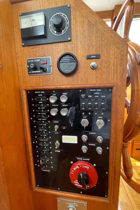 1978 Grand Banks 36 Classic