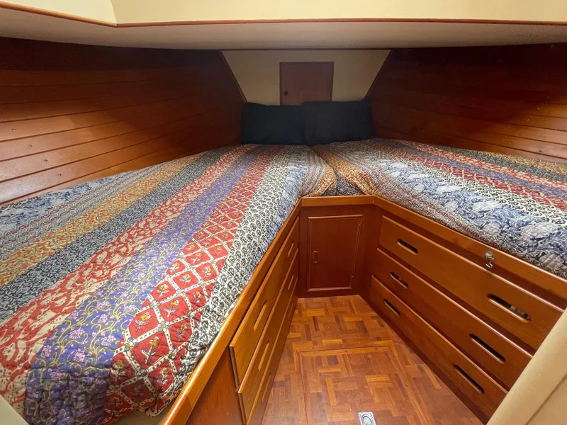 1978 Grand Banks 36 Classic