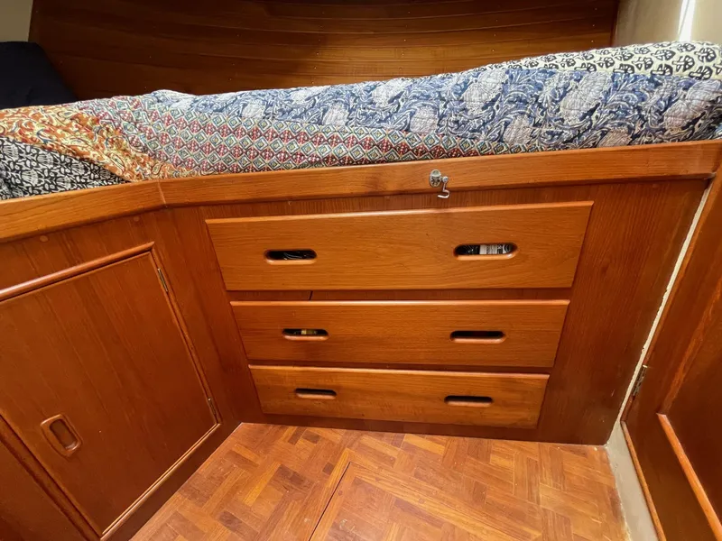 1978 Grand Banks 36 Classic