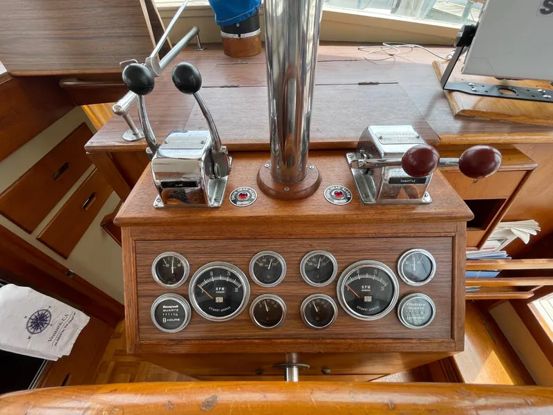 1978 Grand Banks 36 Classic