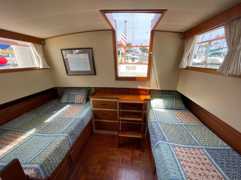 1978 Grand Banks 36 Classic
