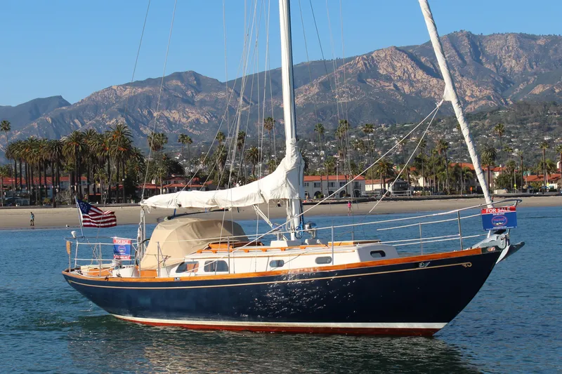 1973 Hinckley Pilot 35