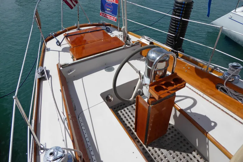 1973 Hinckley Pilot 35