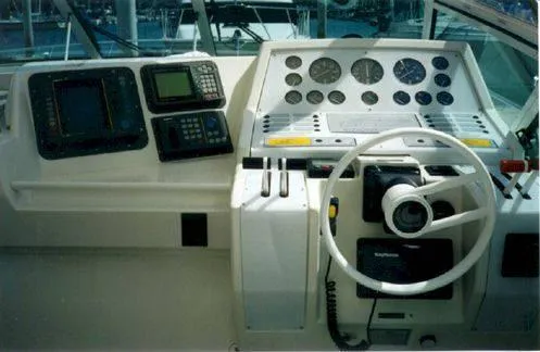 1994 Trojan 390