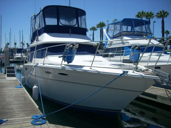 1982 Sea Ray 355T