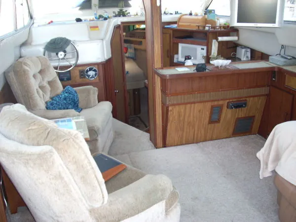 1982 Sea Ray 355T