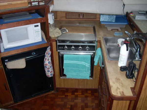 1982 Sea Ray 355T