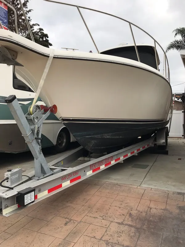 2005 Pursuit 3370 Offshore