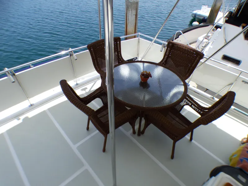 2007 DeFever Cockpit Motor Yacht