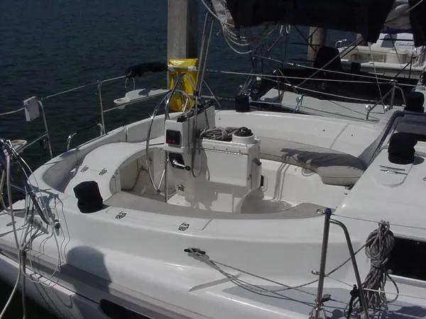 1996 Hunter Marine 336 Sloop