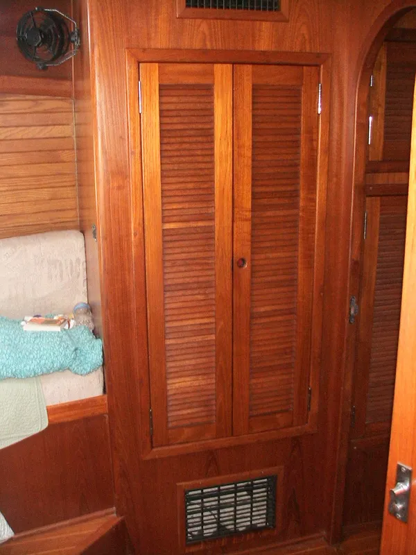 Aft Stateroom Hanging Locker