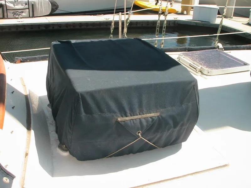 8 Person Avon Liferaft