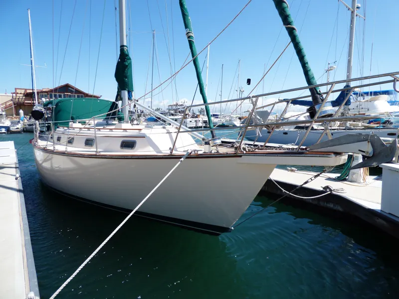1995 Island Packet 37