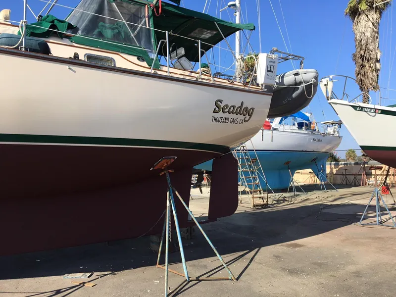 1995 Island Packet 37
