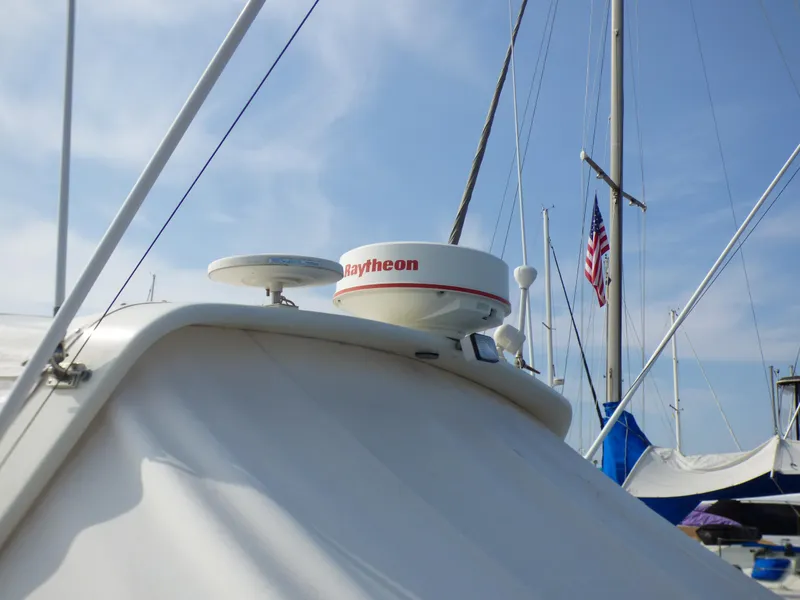 1989 Tiara Yachts Open