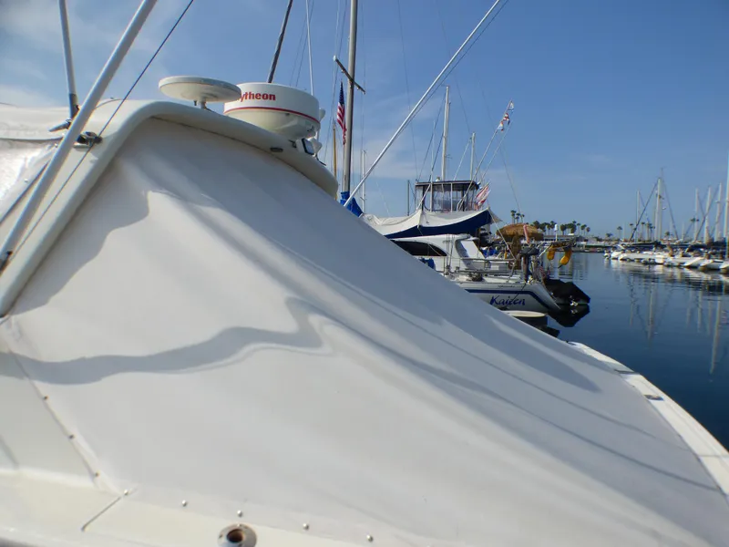 1989 Tiara Yachts Open