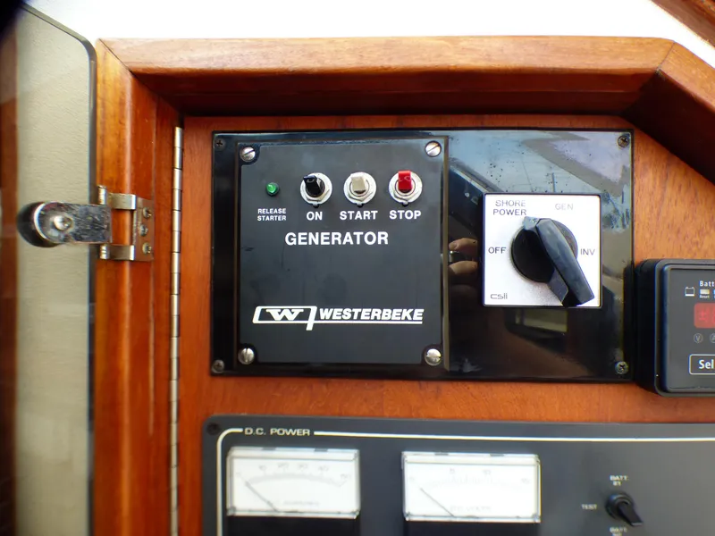 1989 Tiara Yachts Open