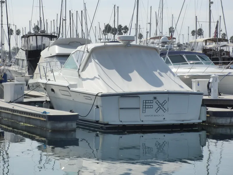 1989 Tiara Yachts Open