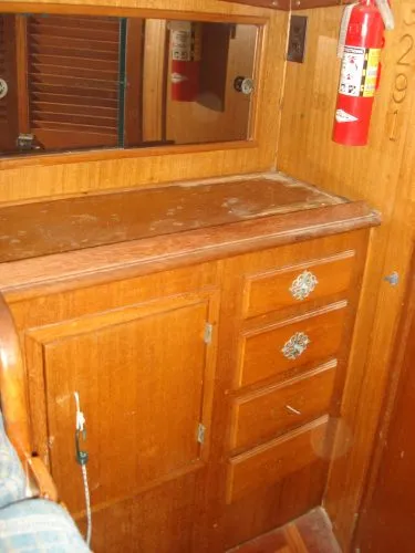 1973 Islander 44