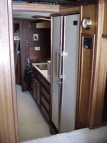 1975 Hatteras Sportfisher
