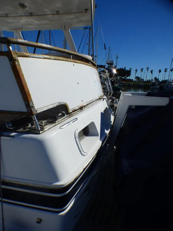 Heavy Duty Dinghy Davit System on Sttern