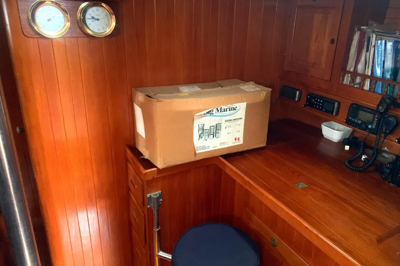 1982 Spindrift Pilothouse
