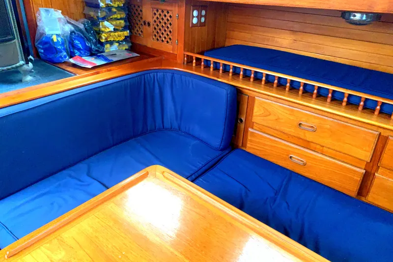 1982 Spindrift Pilothouse