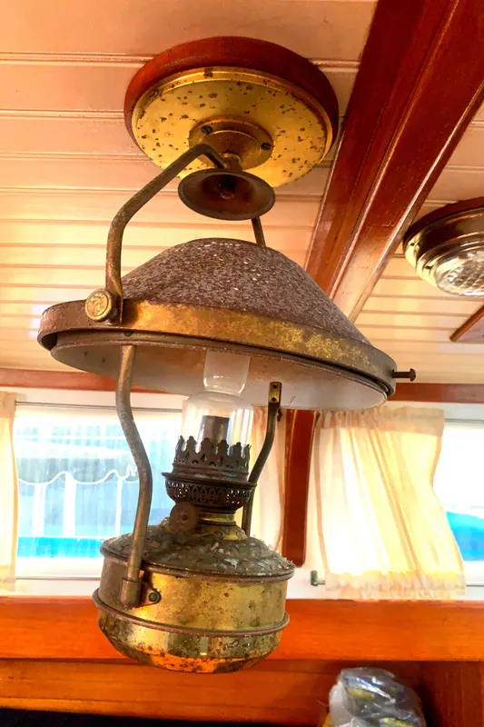1982 Spindrift Pilothouse