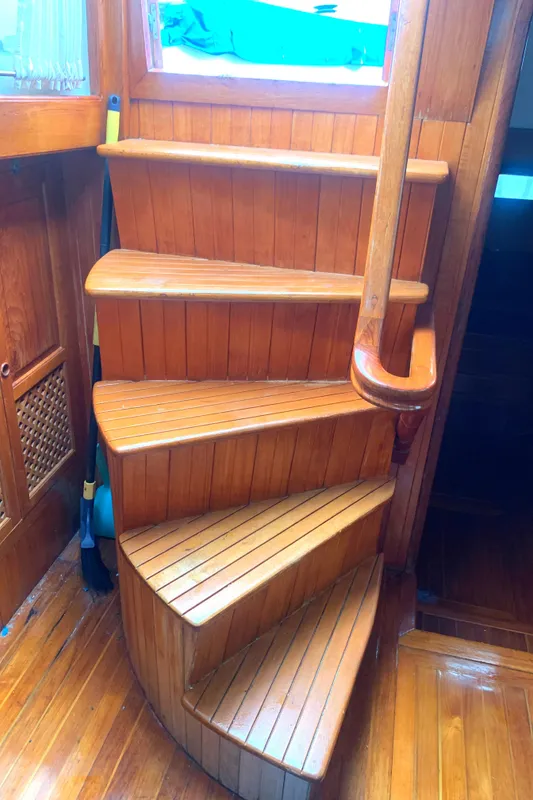 1982 Spindrift Pilothouse