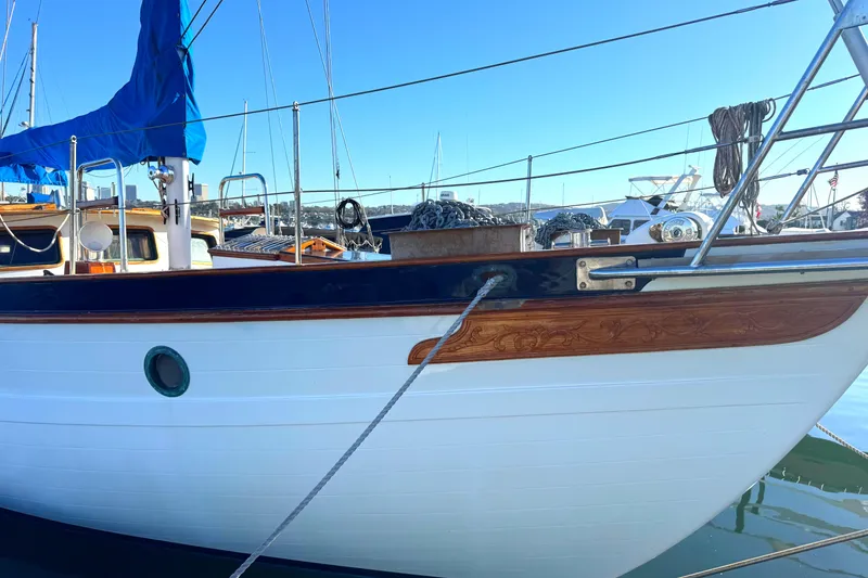 1982 Spindrift Pilothouse